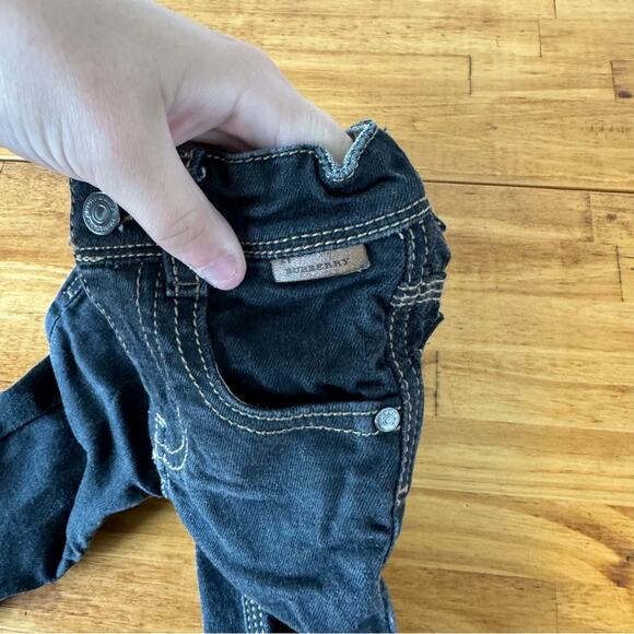 Burberry Kids Dark Wash Slim Fit Jeans Size 6 Months - Picture 2 of 7